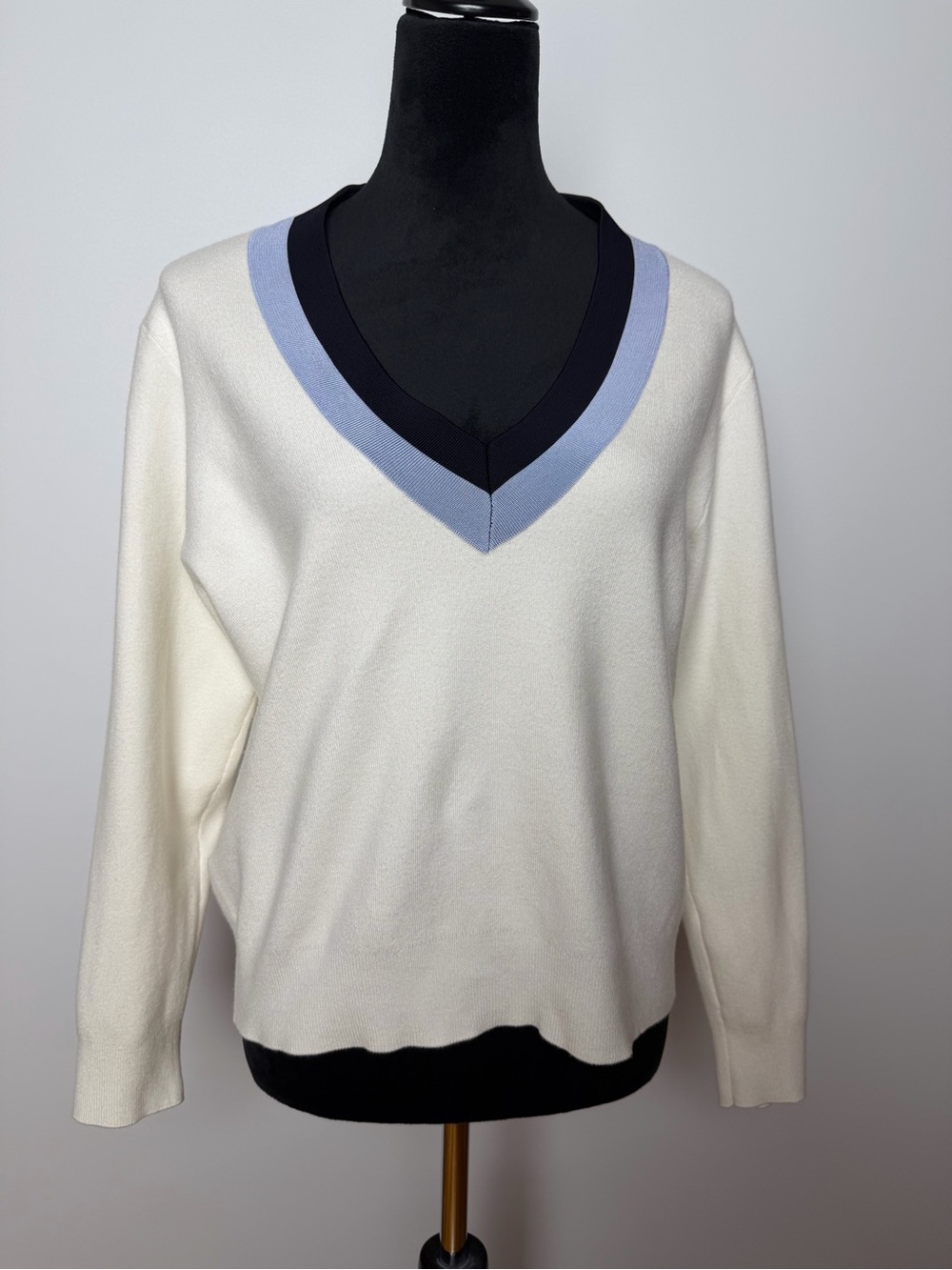 Mango Cream V-Neck Sweater with Blue and Black Trim Size: XS